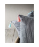 TODAY Coussin pompons Hippie Chic  Motif : zig zag  30x40 cm  Bleu et gris anthracite