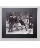 JAHAN PIERRE Image encadrée Enfants patinant 31x37 cm Gris