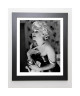 FEINGERSH Image encadrée Marilyn Monroe, Chanel No. 5  47x57 cm  Gris